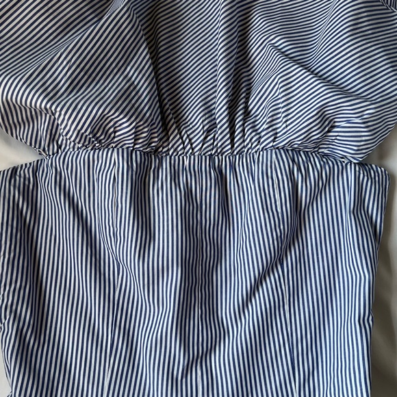 Stripe Flutter Overlay Blouse - Picture 8 of 11